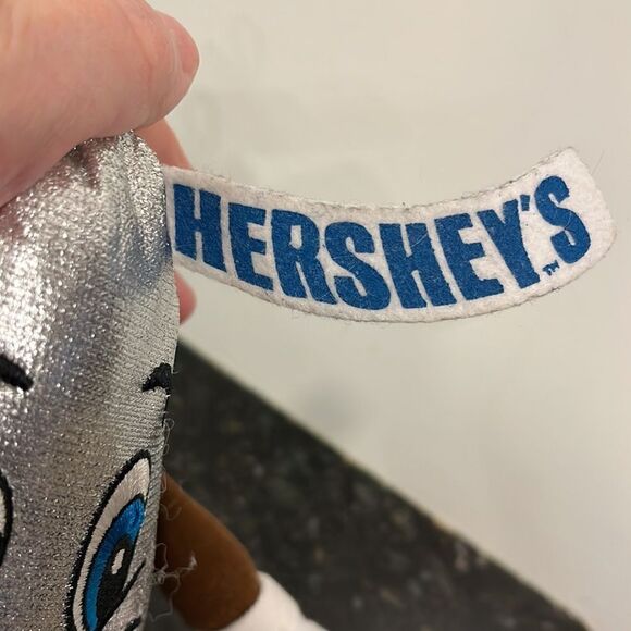 Hershey's Chocolate SILVER HERSHEY KISS CHARACTER 11" Plush STUFFED ANIMAL - Picture 7 of 7